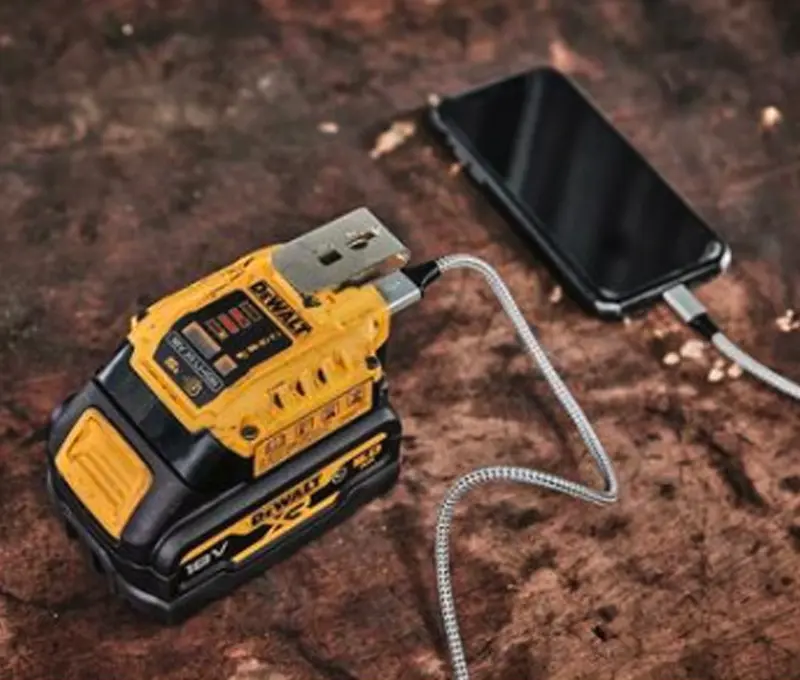 DeWalt DCB094 USB Charger Kit