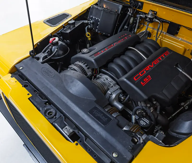 Land Rover Defender 90 Tophat engine