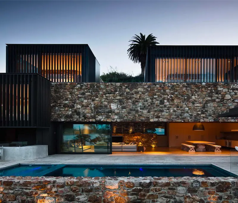 Local Rock House by Pattersons outside