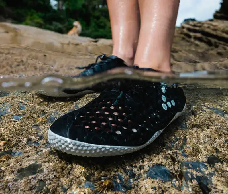 Vivobarefoot Ultra III Bloom minimal shoes in water